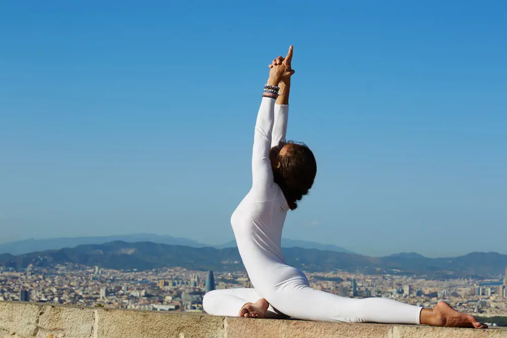 5 Easy Yoga Poses For Stress Relief